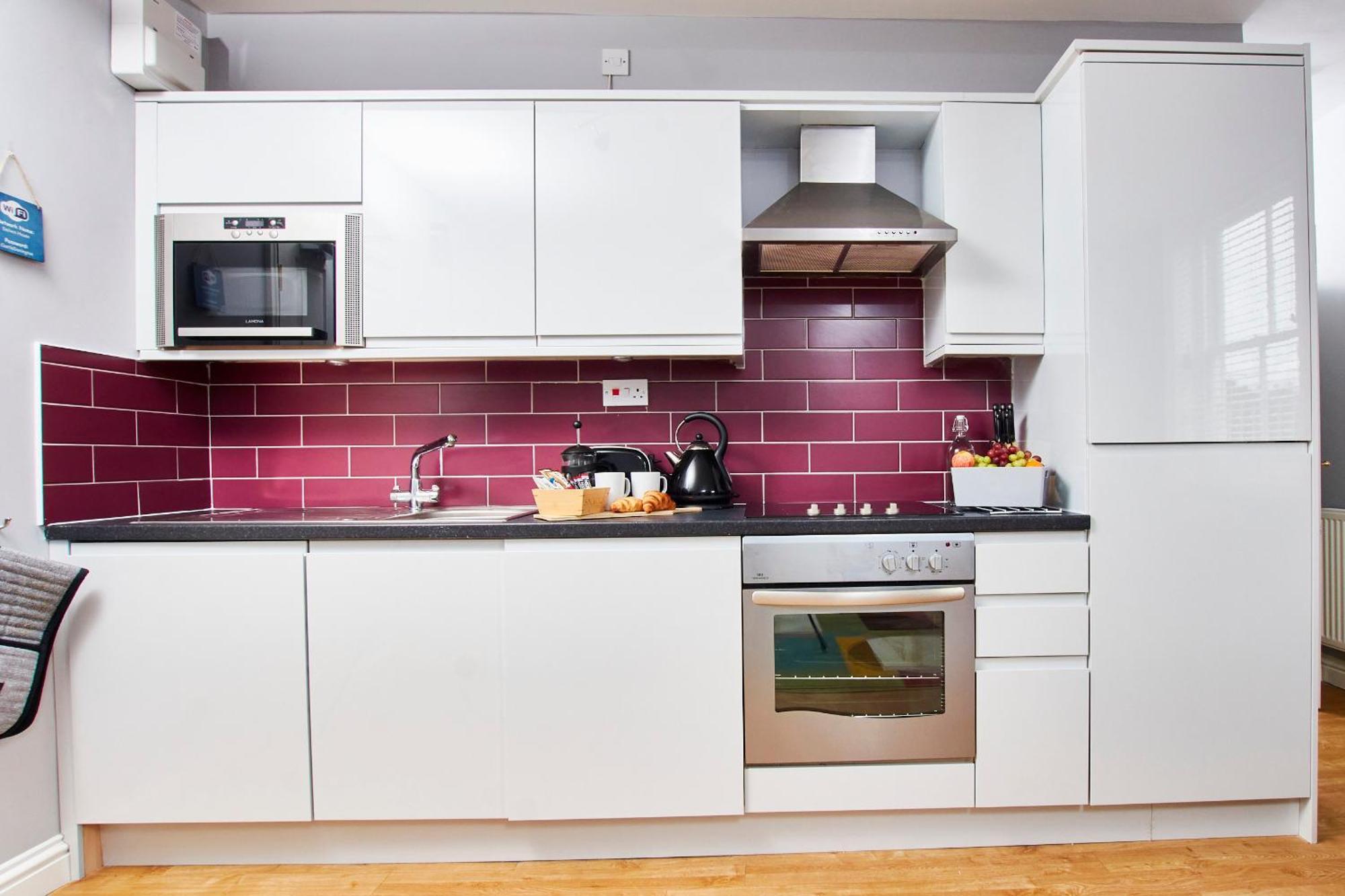 Delven House- Serviced Apartments Castle Donington Exterior photo