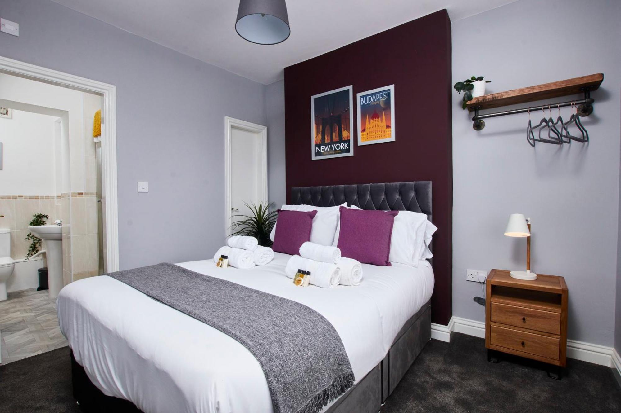 Delven House- Serviced Apartments Castle Donington Exterior photo