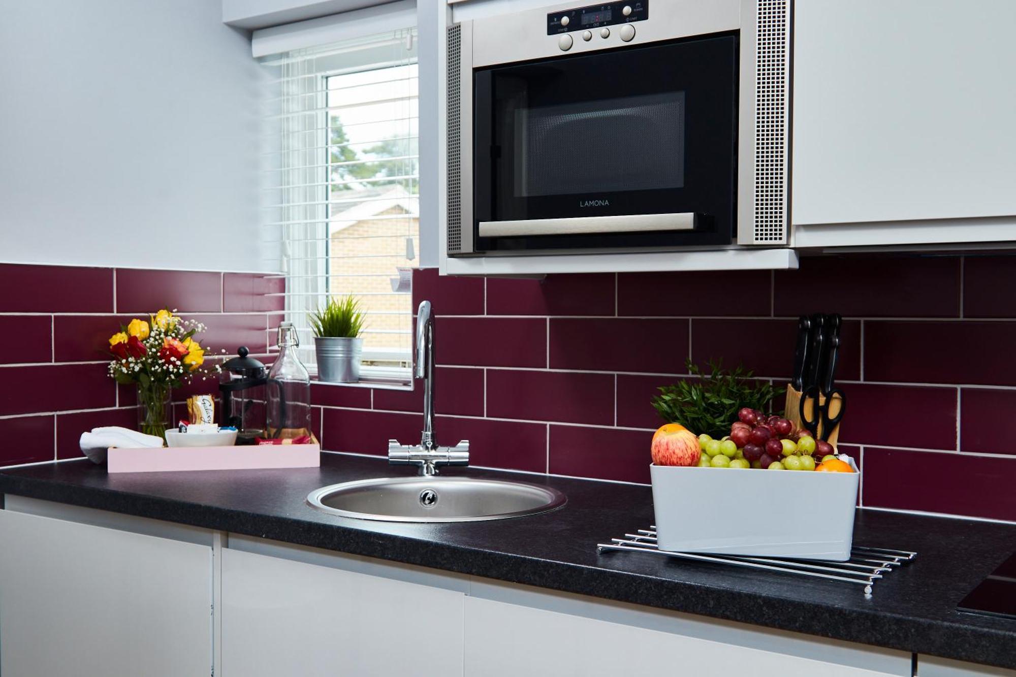 Delven House- Serviced Apartments Castle Donington Exterior photo